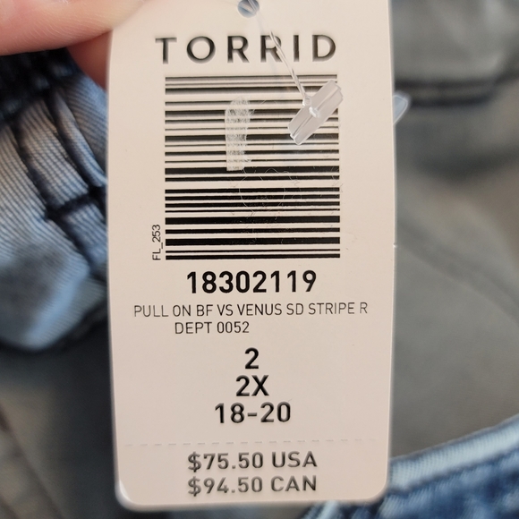 🆕️ Torrid Pull On Boyfriend Straight Super Soft Mid Rise Jeans in Venus - 2X - Picture 7 of 14